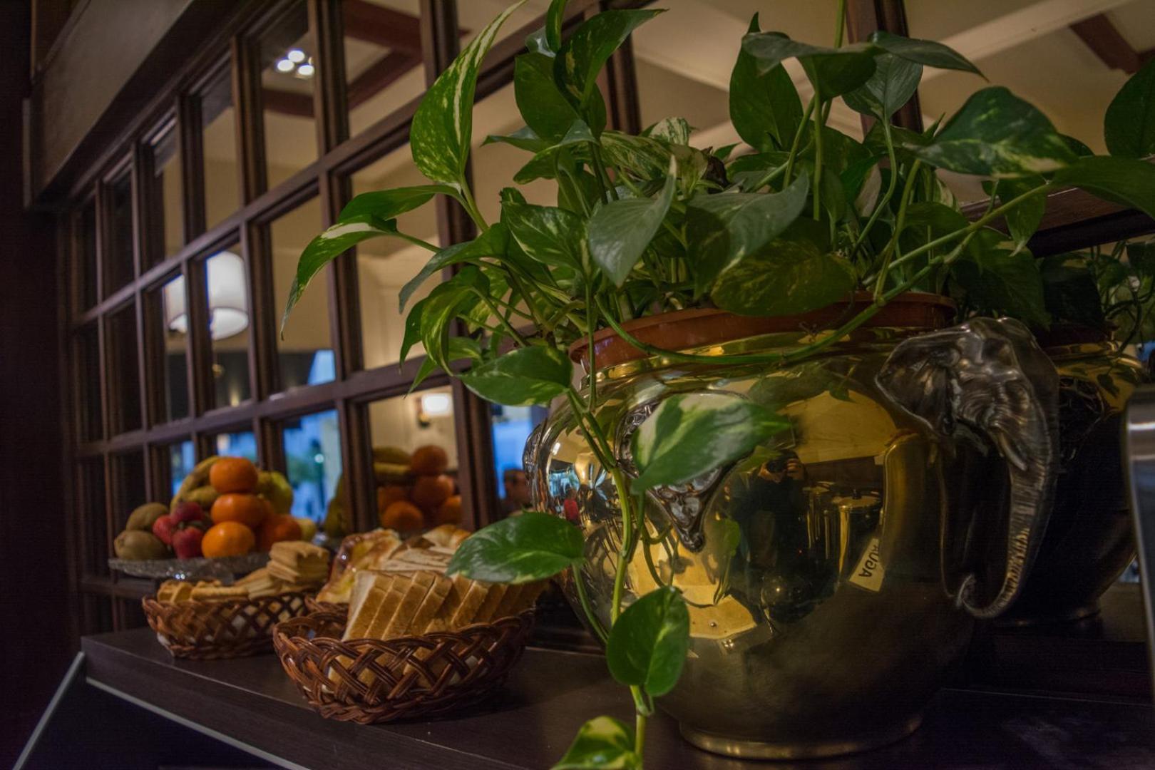 Hotel Vina De Italia Córdoba Extérieur photo