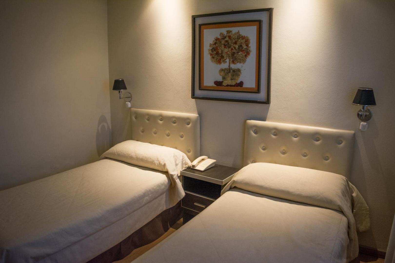 Hotel Vina De Italia Córdoba Extérieur photo