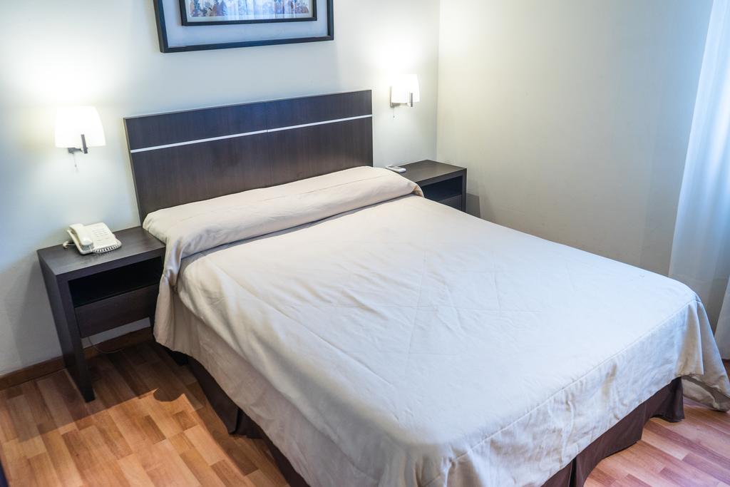 Hotel Vina De Italia Córdoba Extérieur photo